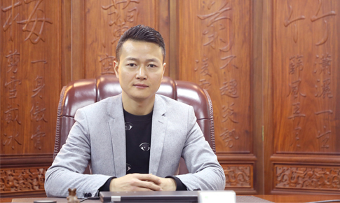 路特威创始人林伟彬先生,荣获第三届蓝点奖的“卓越企业家”奖项!-唯轮网