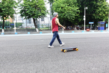 Review: Maxfind Max 2 Electric Skateboard \u2013 Wheelive Review: Maxfind Max 2 Electric Skateboard \u2013 Wheelive